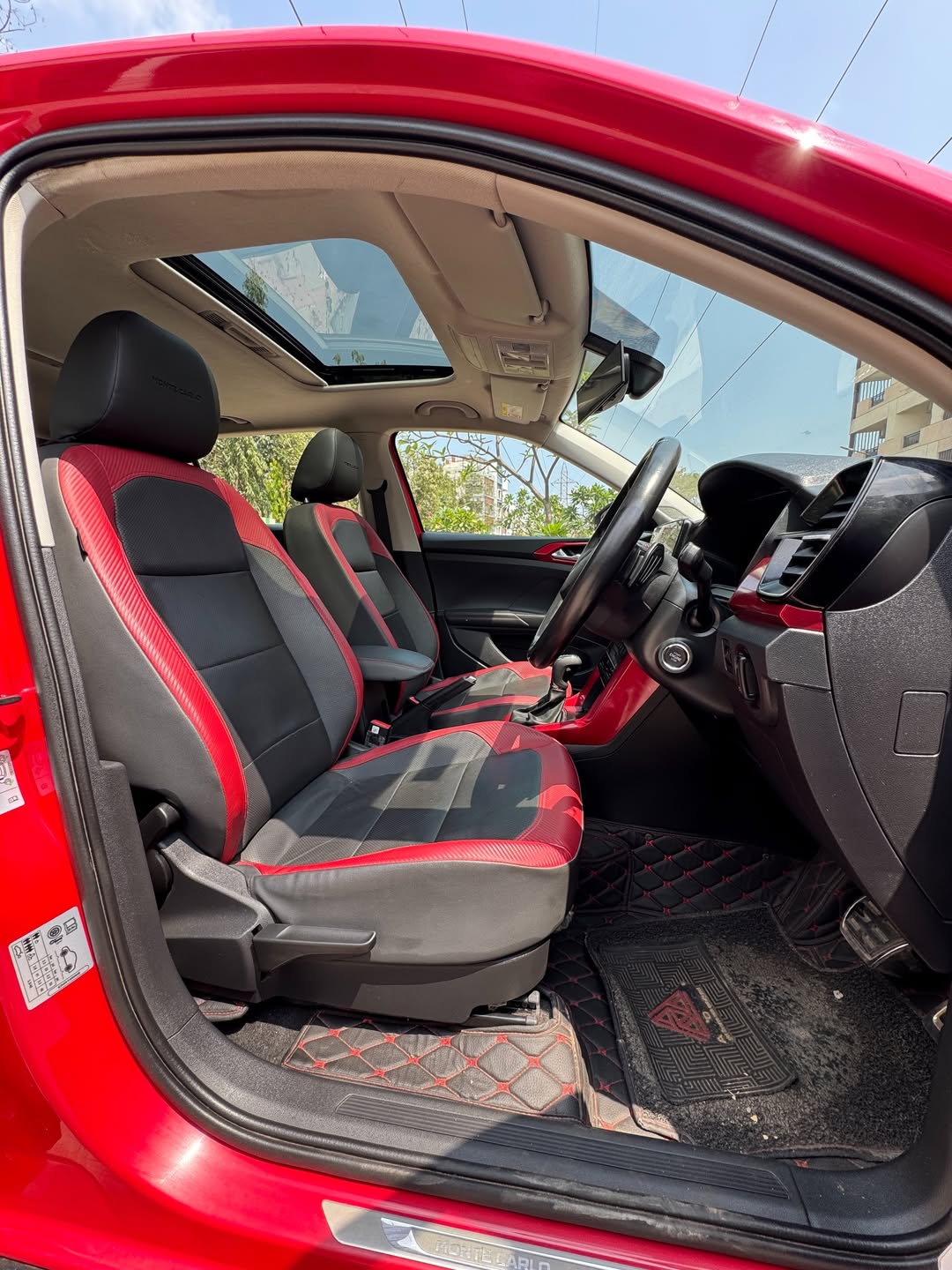 
								Skoda Kushaq Monte Carlo Edition full									